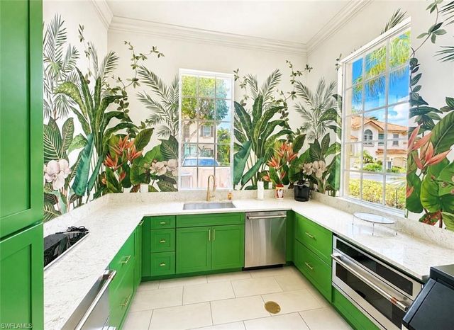 173 Colonade CIR 1401, Naples, FL 34103