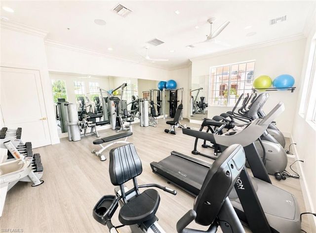 173 Colonade CIR 1401, Naples, FL 34103