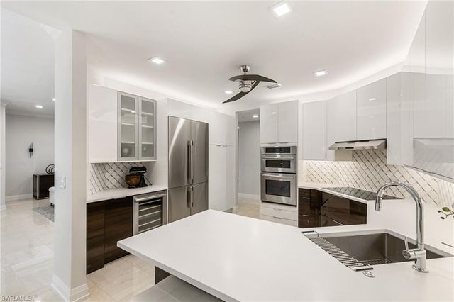 173 Colonade CIR 1401, Naples, FL 34103