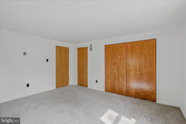 211 CRESTVIEW LN, Berkeley Springs, WV 25411