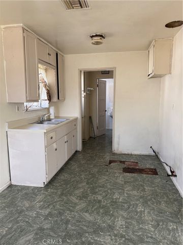 323 Elm, Inglewood, CA 90301
