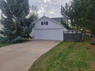 851 Elm Park Place, West Fargo, ND 58078