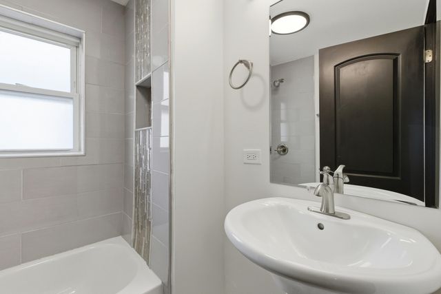 8942 S Aberdeen Street, Chicago, IL 60620