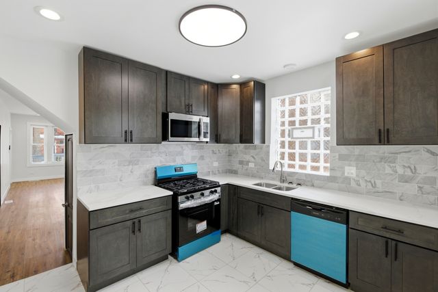 8942 S Aberdeen Street, Chicago, IL 60620