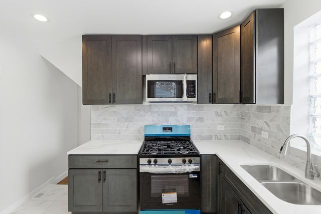 8942 S Aberdeen Street, Chicago, IL 60620