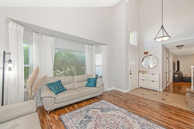 7400 Pimienta Dr, Citrus Heights, CA 95621