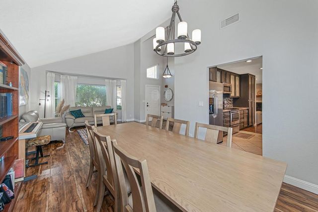 7400 Pimienta Dr, Citrus Heights, CA 95621