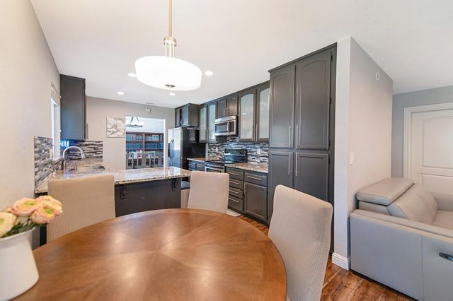 7400 Pimienta Dr, Citrus Heights, CA 95621