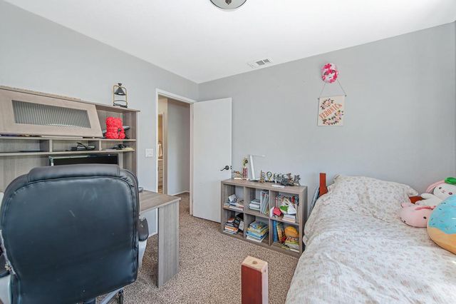 7400 Pimienta Dr, Citrus Heights, CA 95621