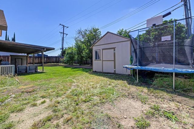 7400 Pimienta Dr, Citrus Heights, CA 95621