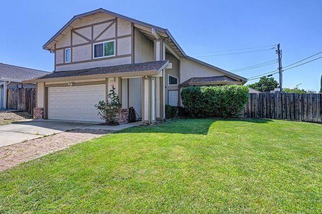 7400 Pimienta Dr, Citrus Heights, CA 95621