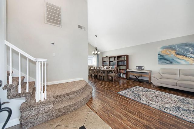 7400 Pimienta Dr, Citrus Heights, CA 95621