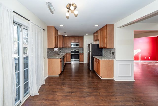 132 Thousand Oaks Circle, Goose Creek, SC 29445