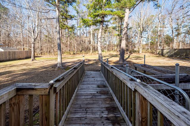 132 Thousand Oaks Circle, Goose Creek, SC 29445