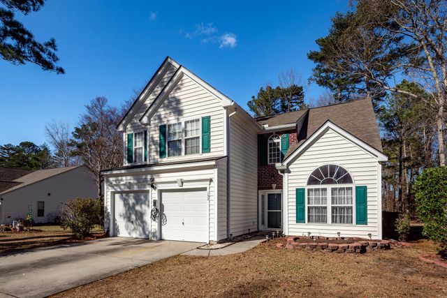 132 Thousand Oaks Circle, Goose Creek, SC 29445