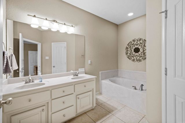 12 Cumberland Cv, Cabot, AR 72023