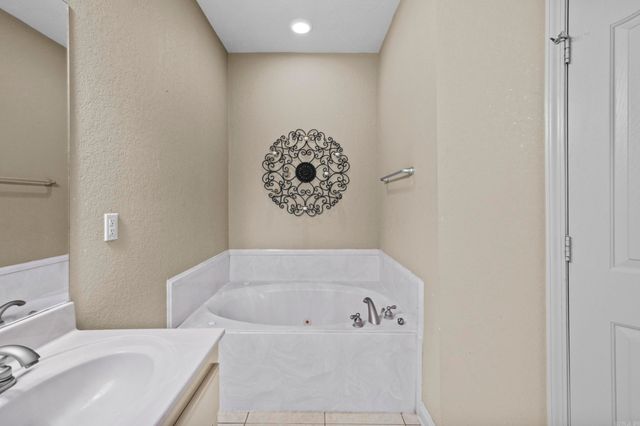 12 Cumberland Cv, Cabot, AR 72023