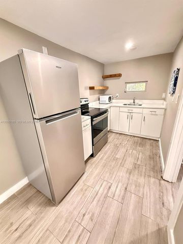 1151 NE 18th Street 2, Fort Lauderdale, FL 33305