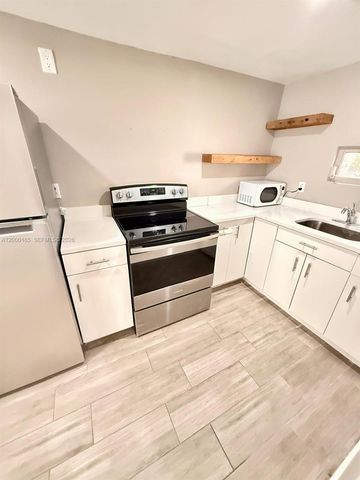1151 NE 18th Street 2, Fort Lauderdale, FL 33305