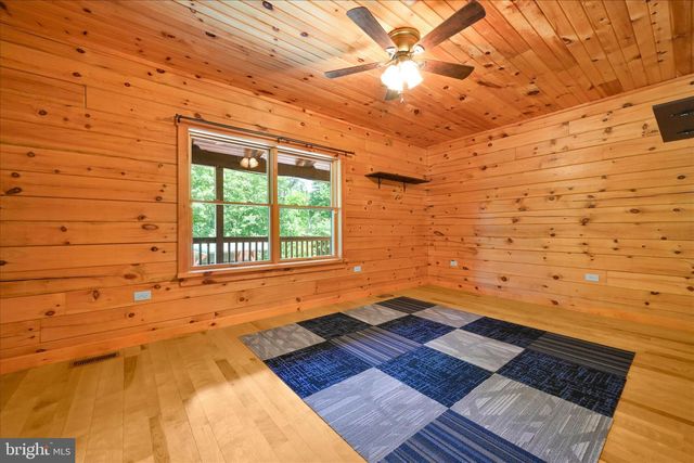 74 BROWNS CHURCH RD, Schuylkill Haven, PA 17972