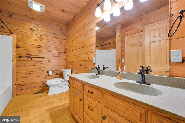 74 BROWNS CHURCH RD, Schuylkill Haven, PA 17972