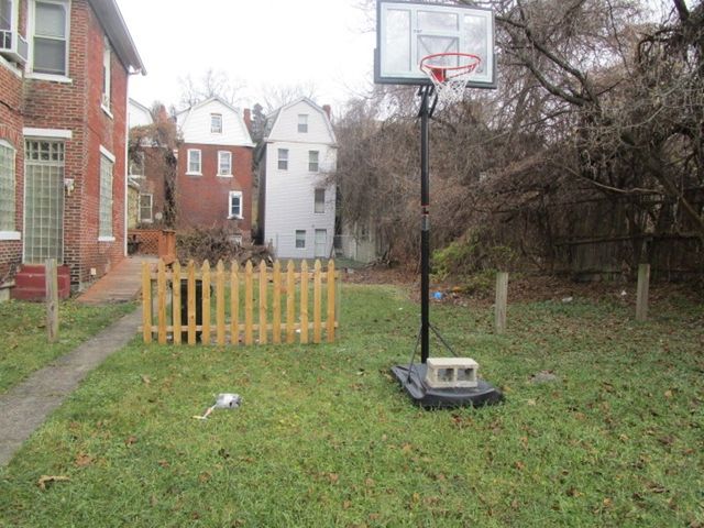 769 Anaheim St, Pittsburgh, PA 15219