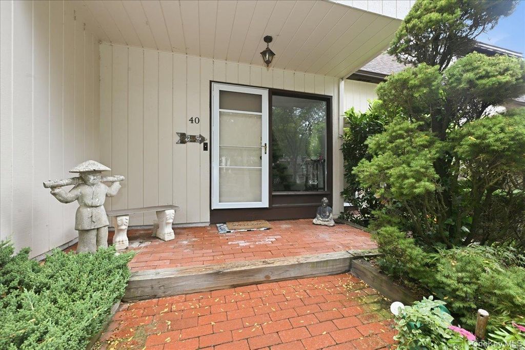 40 Cedar Lane N 40, Glen Head, NY 11545 — photo 3