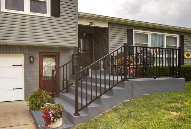 253 Marvel Drive, Lancaster, OH 43130