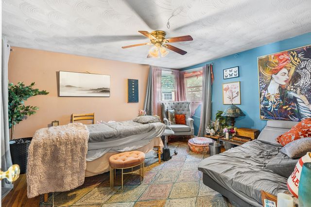 104 College Farm Rd, Waltham, MA 02451