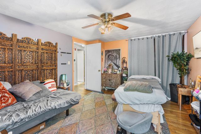 104 College Farm Rd, Waltham, MA 02451