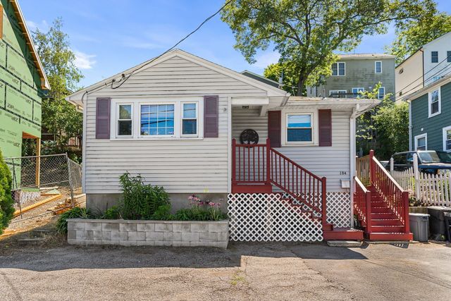 104 College Farm Rd, Waltham, MA 02451
