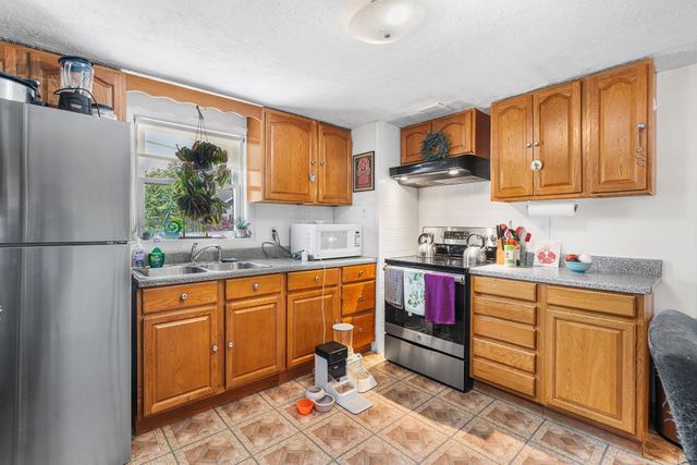 104 College Farm Rd, Waltham, MA 02451