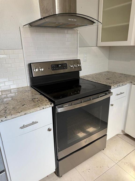 9518 SW 1st Ct 21-S, Coral Springs, FL 33071