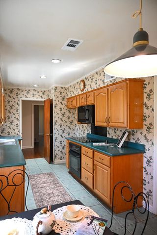 4766 CHICKASAW RD, Memphis, TN 38117