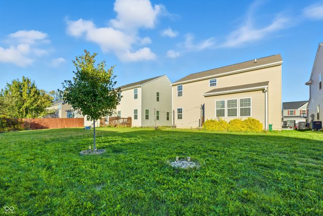 628 Reunion Lane, Greenwood, IN 46143