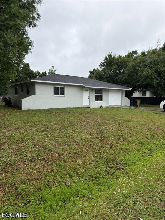 2610 West RD, Fort Myers, FL 33905
