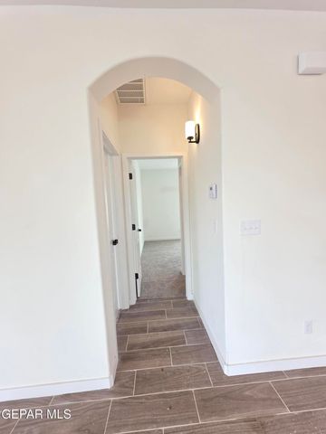 462 Sylvia Court, Socorro, TX 79927