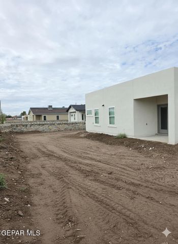 462 Sylvia Court, Socorro, TX 79927