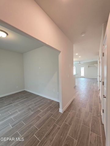 462 Sylvia Court, Socorro, TX 79927