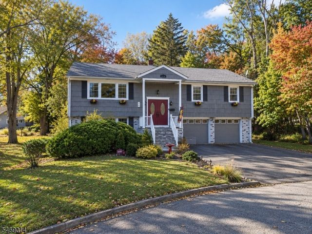 19 Nugent Pl, Westwood Boro, NJ 07675