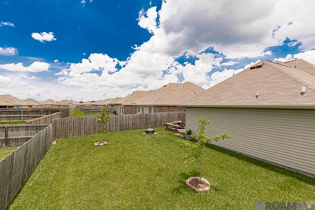 15389 Mossystone Dr, Prairieville, LA 70769