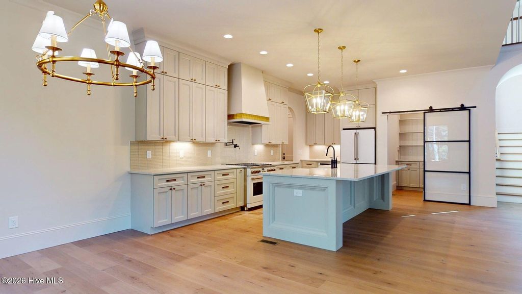 Image 10 of property listing at 305 Sloan Lane, Pinehurst, NC 28374