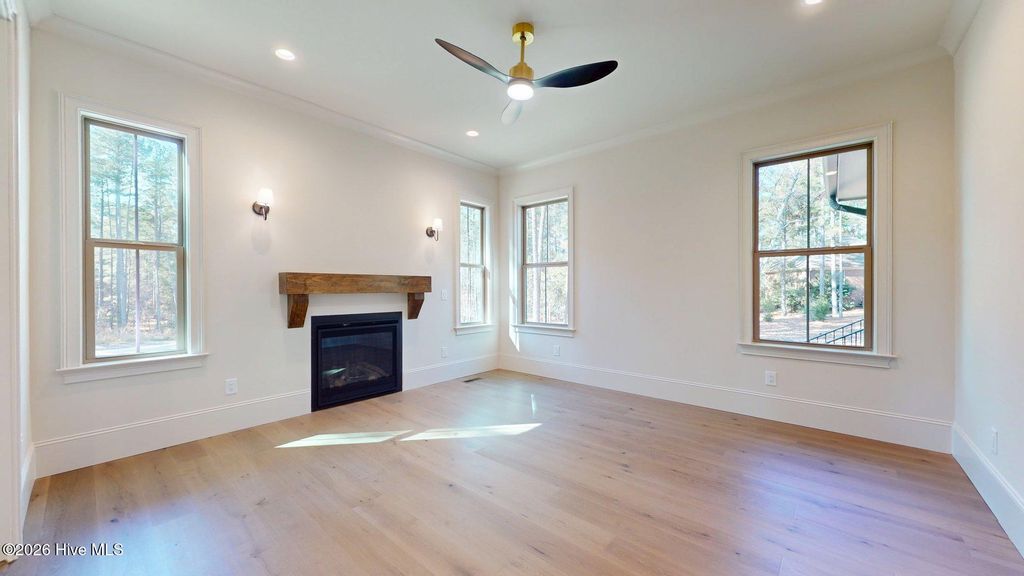 Image 25 of property listing at 305 Sloan Lane, Pinehurst, NC 28374