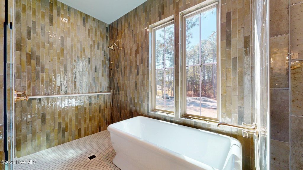 Image 29 of property listing at 305 Sloan Lane, Pinehurst, NC 28374