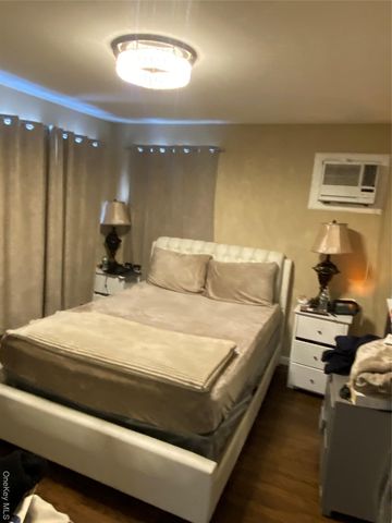 15 Penndale Drive, Amityville, NY 11701