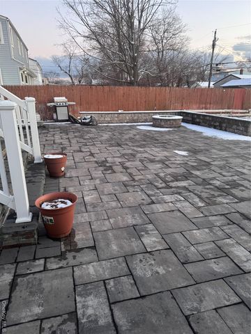 15 Penndale Drive, Amityville, NY 11701