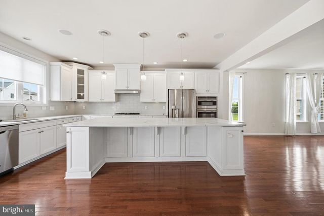 24267 PURPLE FINCH DR, Aldie, VA 20105