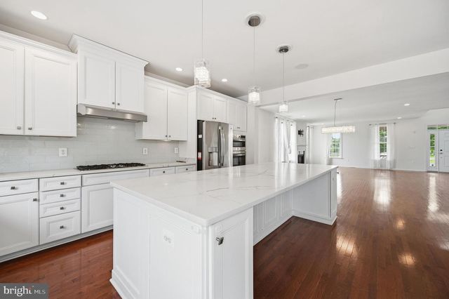 24267 PURPLE FINCH DR, Aldie, VA 20105