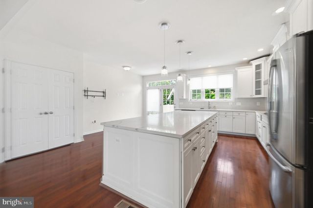 24267 PURPLE FINCH DR, Aldie, VA 20105