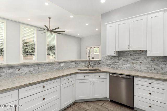 2615 E Via Corta Dei Fiori, Tucson, AZ 85718